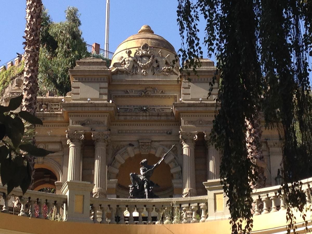 Azzai Bellas Artes ซานติอาโก ภายนอก รูปภาพ